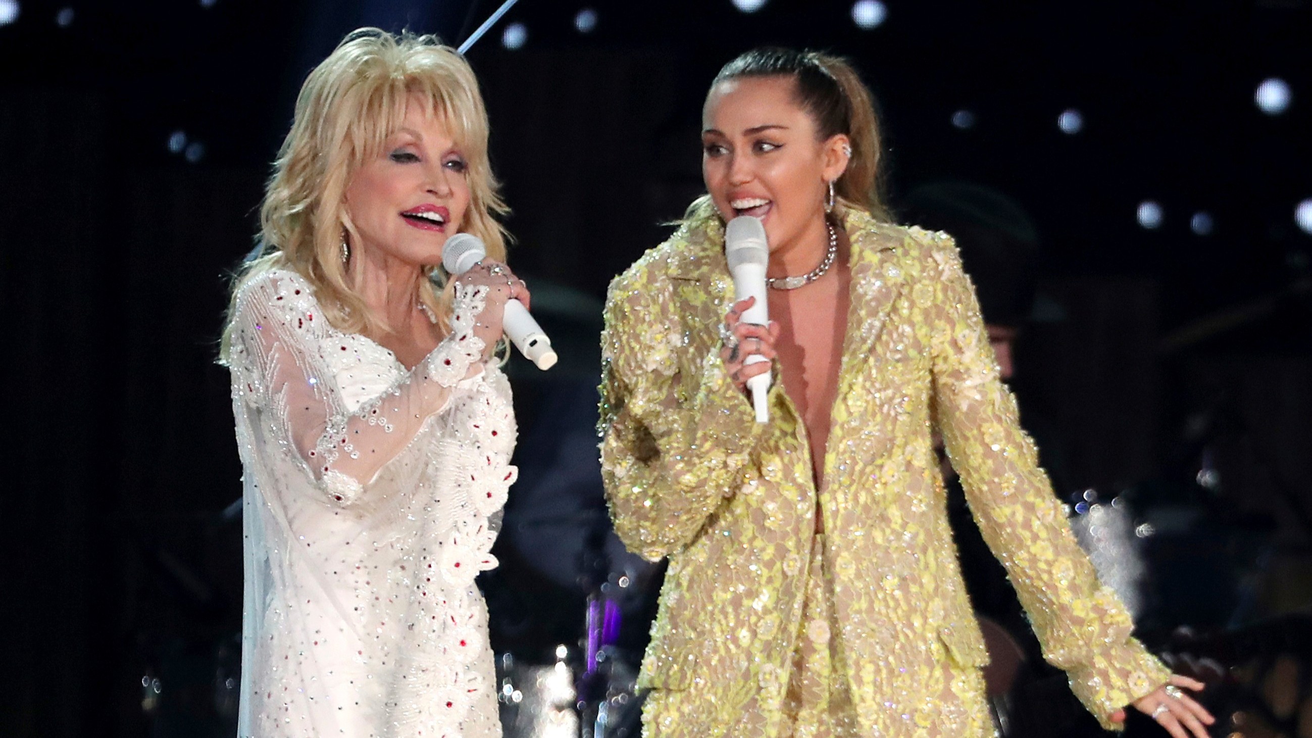 Miley Cyrus honors Dolly Parton with emotional tribute at Hollywood Bowl
— ABC 7 Bay Area, San Mateo Arts news